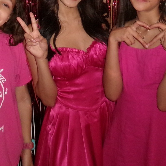 hot pink windsor dress - Picture 5 of 6